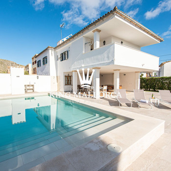 Wundervolle Villa mit ETV-Lizenz, 4 Schlafzimmer, 3 Bäder, privater Pool, Grill, Puerto de Pollença,