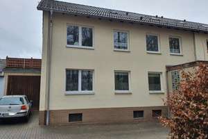 Mehrfamilienhaus mit 3 Wohneinheiten, Vollkeller,  in Wolfsburg-Hellwinkel -maklerfrei- – Die vollständige Adresse der Immobilie erhältst du vom Anbieter., 38446 Hellwinkel, Wolfsburg – Vorschaubild 2