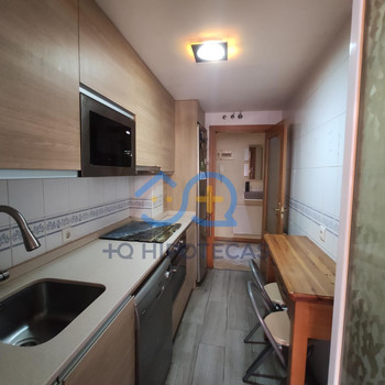 MAS QUE HIPOTECAS VERKAUFT GERÄUMIGE WOHNUNG IN HUMANES MADRID