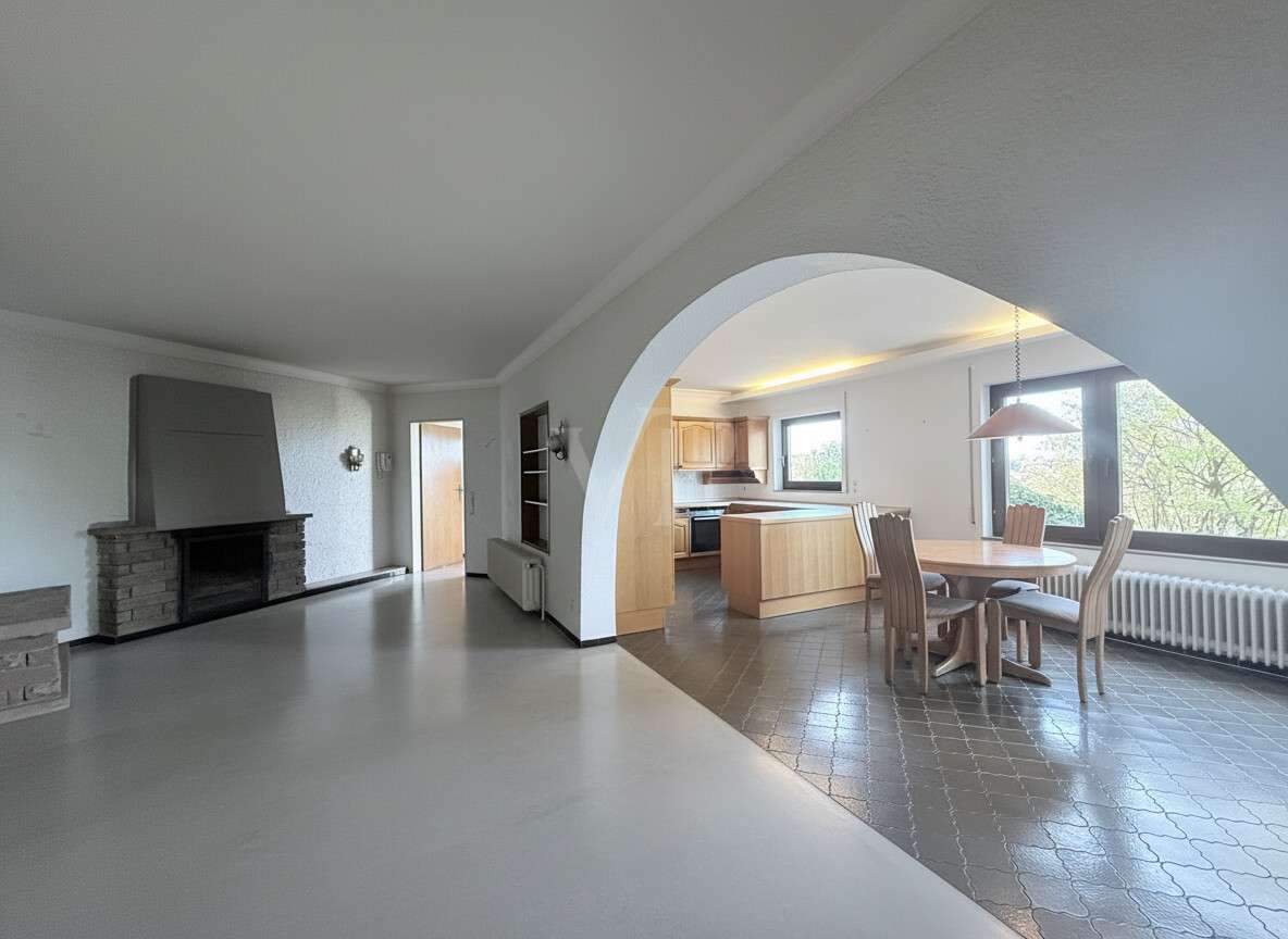 Immobilie in Wiernsheim - Großes Einfamilienhaus auf riesigem Grundstück - Bild 12