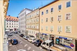 Möbliert: Altbaucharme im Herzen des Glockenbachviertels – 80469 Glockenbach, München – Vorschaubild 15