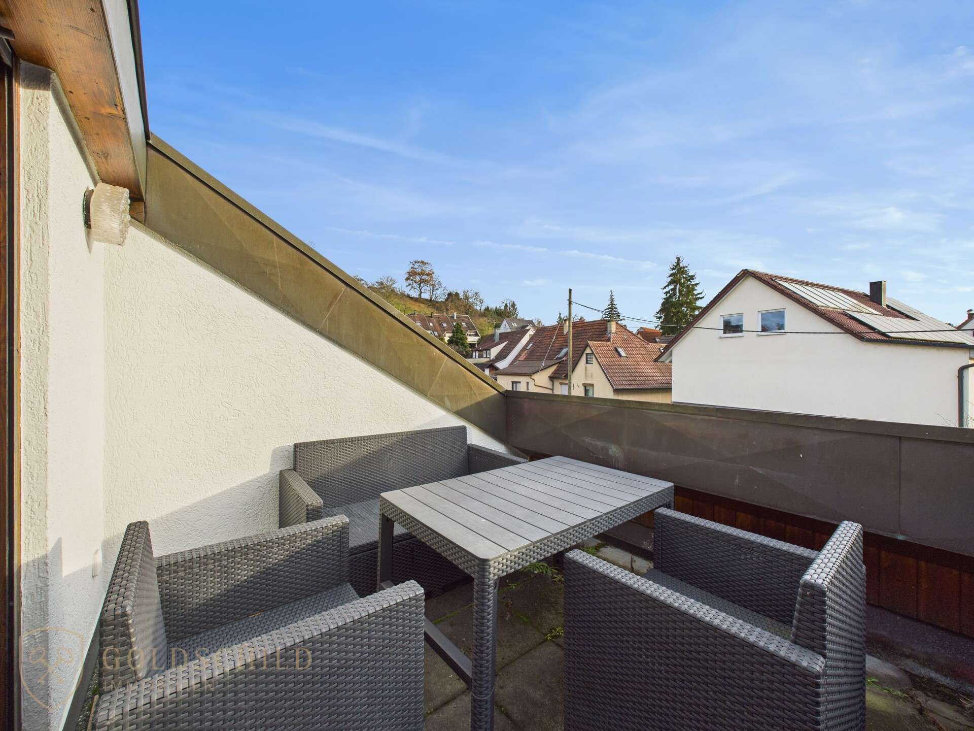 Immobilie in Oberboihingen - Lichtdurchflutetes Dachgeschoss mit Loggia – Gepflegte 2,5-Zimmer-Wohnung in ruhiger Lage - Bild 6