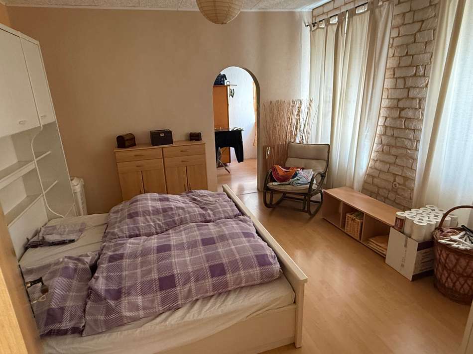 Schlafzimmer 1