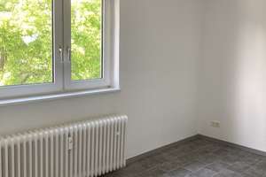 Stilvoll wohnen mit Weitblick - gepflegte 2-Zimmerwohnung im 3. Obergeschoss (ohne Fahrstuhl) – Saldersche Straße 46, 38226 Lebenstedt, Salzgitter – Vorschaubild 3