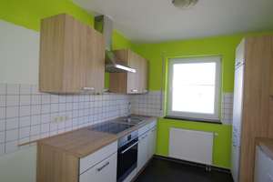 | Leben in schöner Lage| 

Gepflegte Doppelhaushälfte mit Garten, Garage und Ausbaureserve – Die vollständige Adresse der Immobilie erhältst du vom Anbieter., 93142 Maxhütte-Haidhof – Vorschaubild 11