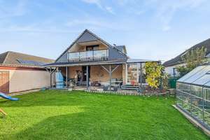 Modernes EFH mit neuer Heiztechnik, Vollkeller und Solaranlage in familienfreundlicher Lage – Die vollständige Adresse der Immobilie erhältst du vom Anbieter., 27576 Lehe, Bremerhaven – Vorschaubild 1
