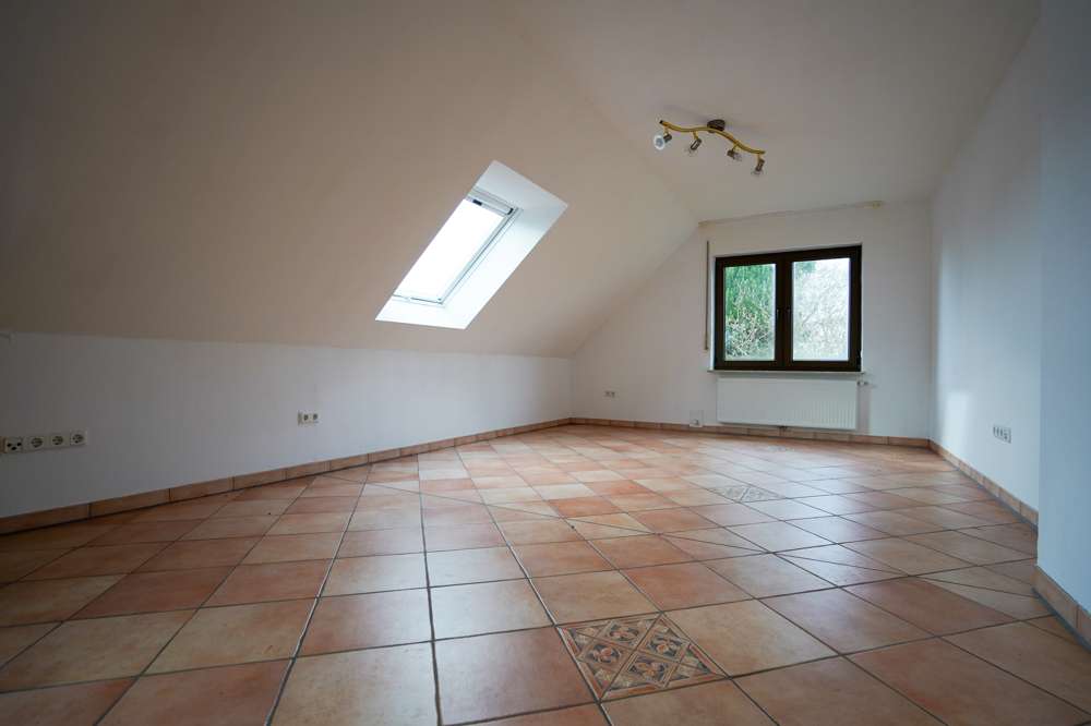 Immobilie in Hesel - * Einliegerwohnung * Staubsaugeranlage * Pferdeboxen * Top Lage * freier Blick * gute Bausubstanz - Bild 11