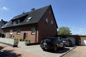 Selm: Klasse DHH, 1 oder 2Familienhaus ? Sie entscheiden ! Garage, großer Garten, ruhige Lage ! – Die vollständige Adresse der Immobilie erhältst du vom Anbieter., 59379 Selm – Vorschaubild 1