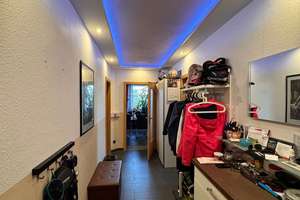 Großzügige 4 Zimmer Wohnung mit Wintergarten, Balkon und hochwertiger Einbauküche – Die vollständige Adresse der Immobilie erhältst du vom Anbieter., 12627 Hellersdorf, Berlin – Vorschaubild 3
