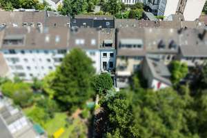 Exklusives Stadthaus mit Garten in Krefeld-Stadtmitte – Die vollständige Adresse der Immobilie erhältst du vom Anbieter., 47798 Stadtmitte, Krefeld – Vorschaubild 24