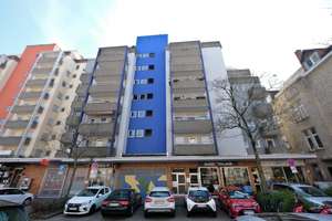 Bezugsfreie 2-Zimmer-Wohnung mit Süd-Balkon & TG-Stellplatz in der Karlsruher Südweststadt – Die vollständige Adresse der Immobilie erhältst du vom Anbieter., 76135 Südweststadt, Karlsruhe – Vorschaubild 2