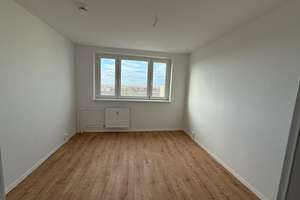 Kratzen Sie an den Wolken! Top 3-Zimmer-Wohnung mit Wintergarten! – Lübecker Straße 45, 39124 Neue Neustadt, Magdeburg – Vorschaubild 3