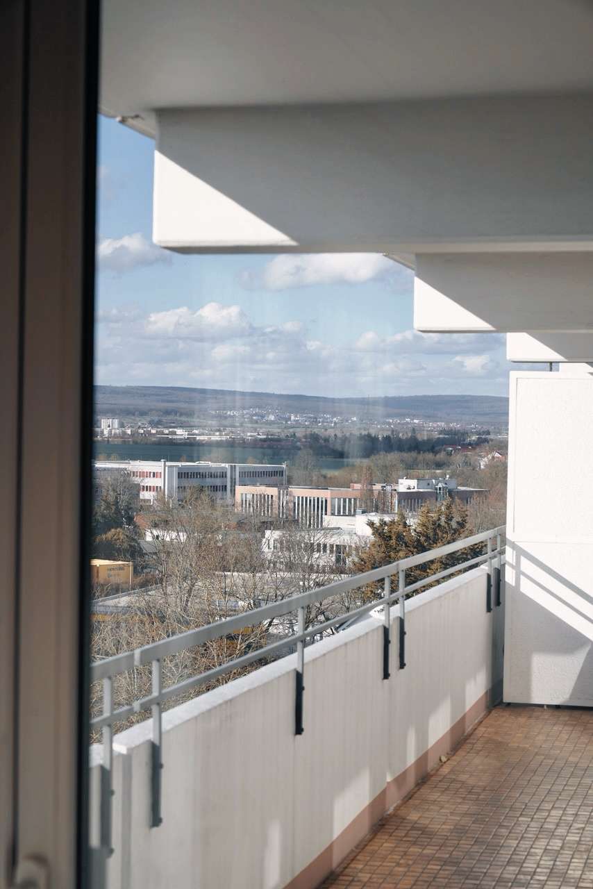 90qm provisionsfrei: 3 Zimmer, Taunusblick & TG in Frankfurt Nieder-Eschbach, Frankfurt am Main – Bild 1