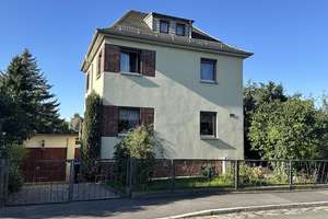 Eigenheim am SW-Stadtrand mit schönem Garten