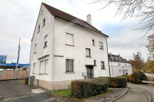 Kernsanierungsobjekt in Neckarsulm – Mehrgenerationenhaus mit 3 Wohneinheiten mit viel Potenzial – Die vollständige Adresse der Immobilie erhältst du vom Anbieter., 74172 Neckarsulm – Vorschaubild 1