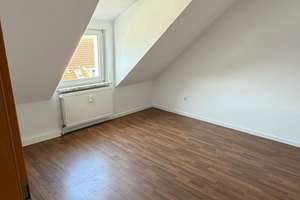 Frisch renovierte 2-Zimmer-Dachgeschoss-Wohnung mit neuem Bad und Garage in Gelsenkirchen-Horst – Die vollständige Adresse der Immobilie erhältst du vom Anbieter., 45899 Horst, Gelsenkirchen – Vorschaubild 4
