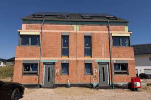 Moderne Doppelhaushälfte mit Garten, Terrasse & hochwertiger Ausstattung in Gau-Odernheim – 55239 Gau-Odernheim – Vorschaubild 2