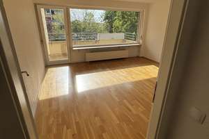  Schöne Zwei Zimmerwohnung mit zwei Balkonen in Handschuhsheim – Fritz-Frey-Straße 8, 69121 Handschuhsheim, Heidelberg – Vorschaubild 3