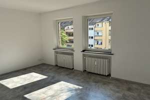 Sommer Special "Gutschein in Höhe von 1.000,00 €", 3 Zimmer Wohnung zu vermieten – Schlachtenstr. 7, 47137 Mittelmeiderich, Duisburg – Vorschaubild 2