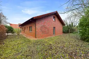 Barrierefreies Energiesparhaus mit ausgebautem Dachgeschoss, optional für zweite Wohneinheit – Oldenburg (Oldenburg) – Vorschaubild 7