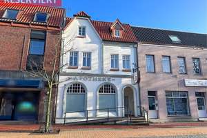 WOHN- UND GESCHÄFTSHAUS IN BESTER LAGE IN LECK mit 2 PKW-Stellplätzen
 – Die vollständige Adresse der Immobilie erhältst du vom Anbieter., 25917 Leck – Vorschaubild 1