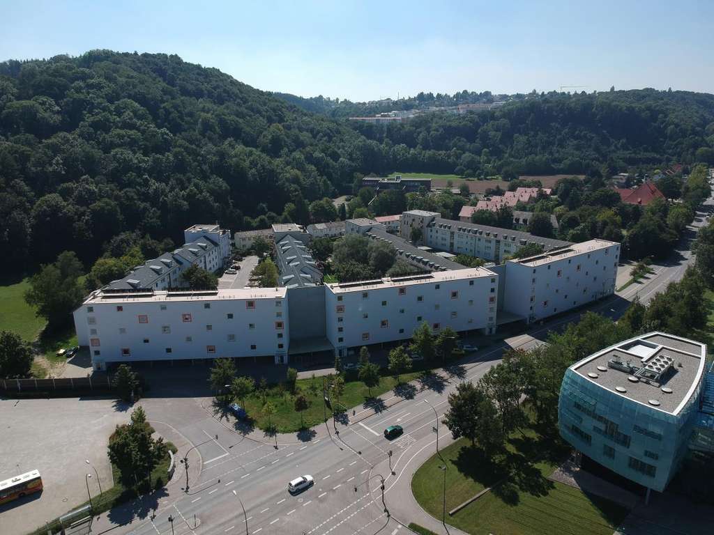 Immobilie in Landshut - Vollmöbliertes Studentenapartment mit Süd-Balkon - Bild 0