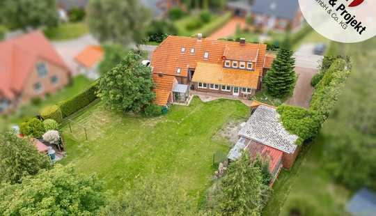 Bild von Nordsee-Nähe inklusive: Charmantes Zweifamilienhaus mit Ferienwohnung und großem Garten