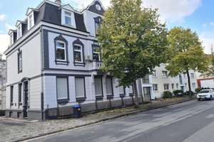 Großzügige 4- bis 5-Zimmer-Wohnung mit 156 m²