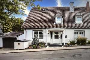 LUXURIÖSES TRAUMHAUS MIT POOL 