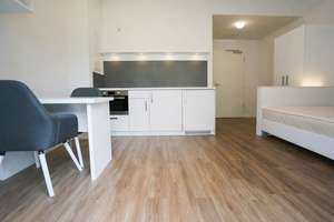 All Inclusive Mitten in Stuttgart: Möblierte Wohnung mit Gartenanlage und Tiefgaragenstellplatz