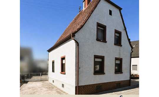 Preiswertes Haus  mit großem Hof & Scheune
