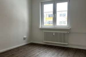 Renovierte 3-Zimmer-Wohnung in ruhiger, grüner Lage am Rande Mettenhofs – Malmöweg 6, 24109 Mettenhof, Kiel – Vorschaubild 3