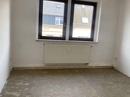 Vogtland - 3-Zimmer-Wohnung mit Balkon fashion sucht ab sofort neue Mieter!