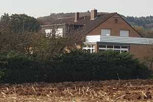 9 Zimmer im EG u OG.- 2xKüche, 2xBad, teilmöbliert, mit Wintergarten und Garten ** in Alleinlage  ** – Herford (Kreis) – Vorschaubild 3