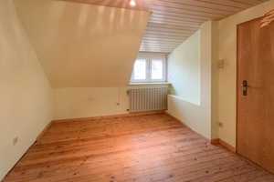 Mz-Mombach! Reihenhaus mit viel Platz für die ganze Familie! 7 Zimmer, 2 Bäder & extra-großer Garten – Mainz – Vorschaubild 19
