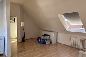 ideal für Singles: 1-Raum-Apartment * DG * Innenstadtlage * – Große Beckstr. 15, 44787 Gleisdreieck, Bochum – Vorschaubild 2