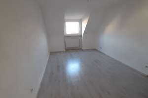 2 Zimmer DG- Wohnung in Essen-Holsterhausen =VIDEO= – Brunostr. 15, 45130 Holsterhausen, Essen – Vorschaubild 4