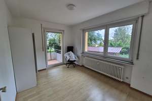 Familienfreundliche, helle, modernisierte 4-Zimmer-Wohnung mit Terrasse, Balkonen und EBK – Die vollständige Adresse der Immobilie erhältst du vom Anbieter., 70599 Birkach-Nord, Stuttgart – Vorschaubild 4