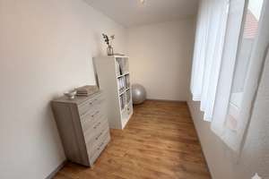 Charmantes Einfamilienhaus + Einliegerwohnung + großer Scheune – Gartenstraße 7, 74382 Neckarwestheim – Vorschaubild 9