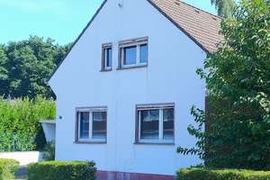 Tolles Grundstück mit freist. EFH und Garage  mit Revitalisierungsbedarf- zu schade für den Abriss! – Die vollständige Adresse der Immobilie erhältst du vom Anbieter., 50769 Fühlingen, Köln – Vorschaubild 2
