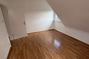  2-Zimmer-Dachgeschoss Wohnung in Wuppertal – Die vollständige Adresse der Immobilie erhältst du vom Anbieter., 42369 Ronsdorf, Wuppertal – Vorschaubild 3