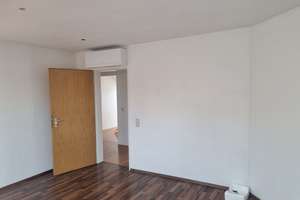 Helle gemütliche Dachgeschoßwohnung, 2,5 Zimmer, Küche, Wannenbad – Die vollständige Adresse der Immobilie erhältst du vom Anbieter., 55118 Neustadt, Mainz – Vorschaubild 12