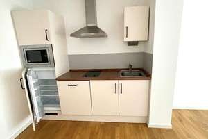 Bezugsfreie 2-Zimmer-Wohnung mit Terrasse in zentraler Lage – Die vollständige Adresse der Immobilie erhältst du vom Anbieter., 93047 Innenstadt, Regensburg – Vorschaubild 3
