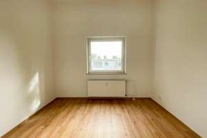 Sonnige Drei-Zimmer-Wohnung mit Loggia und Ebk – Weserstraße 11, 14513 Teltow – Vorschaubild 4
