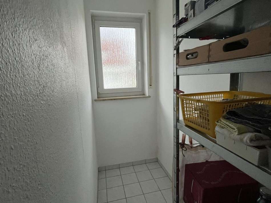 Vorratszimmer neb.Küche1.Stock