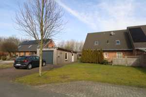 Preiswerte, gepflegte 5-Zimmer-Doppelhaushälfte mit EBK in Niebüll – Nordfriesland (Kreis) – Vorschaubild 1