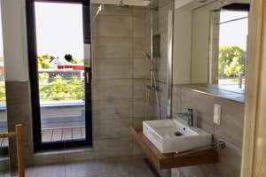 Traumhaftes Wohnen mit Seeblick, Sauna, Kamin, Einbauküche,  niedrige Heizkosten dank Erdwärme – Seeblick 2a, 4442 Zwenkau – Vorschaubild 20