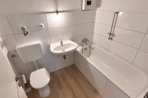 Charmante 3-Zimmer-Wohnung mit Balkon in Mönchengladbach – Römerbrunnen 12, 41238 Mülfort, Mönchengladbach – Vorschaubild 1