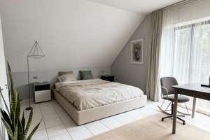 Viel Platz für Ihre Pläne und Träume, großzügiges EFH mit Einliegerwohnung Köln-Hahnwald – Am Waldpark -, 50996 Hahnwald, Köln – Vorschaubild 15