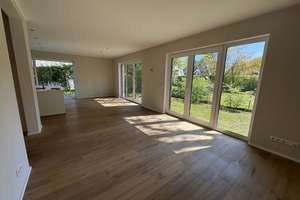 Volksdorf für die ganze Familie mit Garten und Dachterrasse! – Die vollständige Adresse der Immobilie erhältst du vom Anbieter., 22359 Volksdorf, Hamburg – Vorschaubild 3
